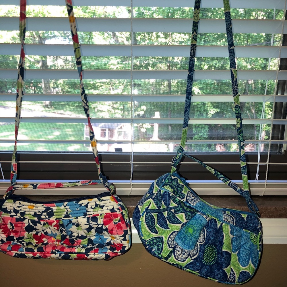 VERA BRADLEY CROSS BODY PURSE 👜